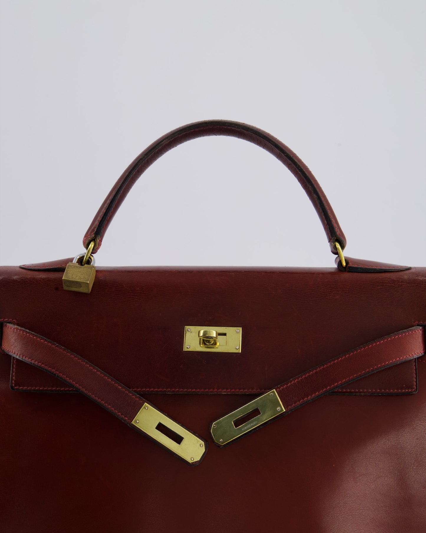 *FIRE PRICE* Hermès Vintage Kelly 32cm Bag in Rouge H Box Leather with Gold Hardware