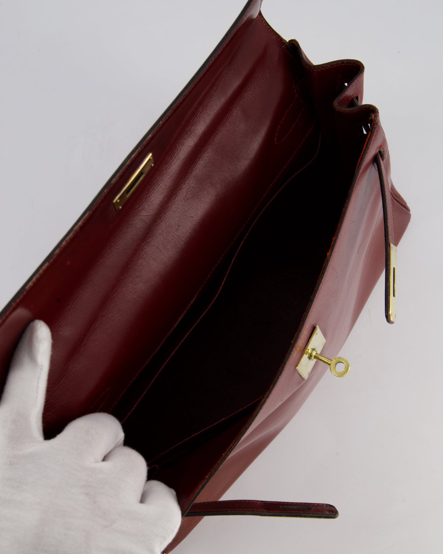 *FIRE PRICE* Hermès Vintage Kelly 32cm Bag in Rouge H Box Leather with Gold Hardware