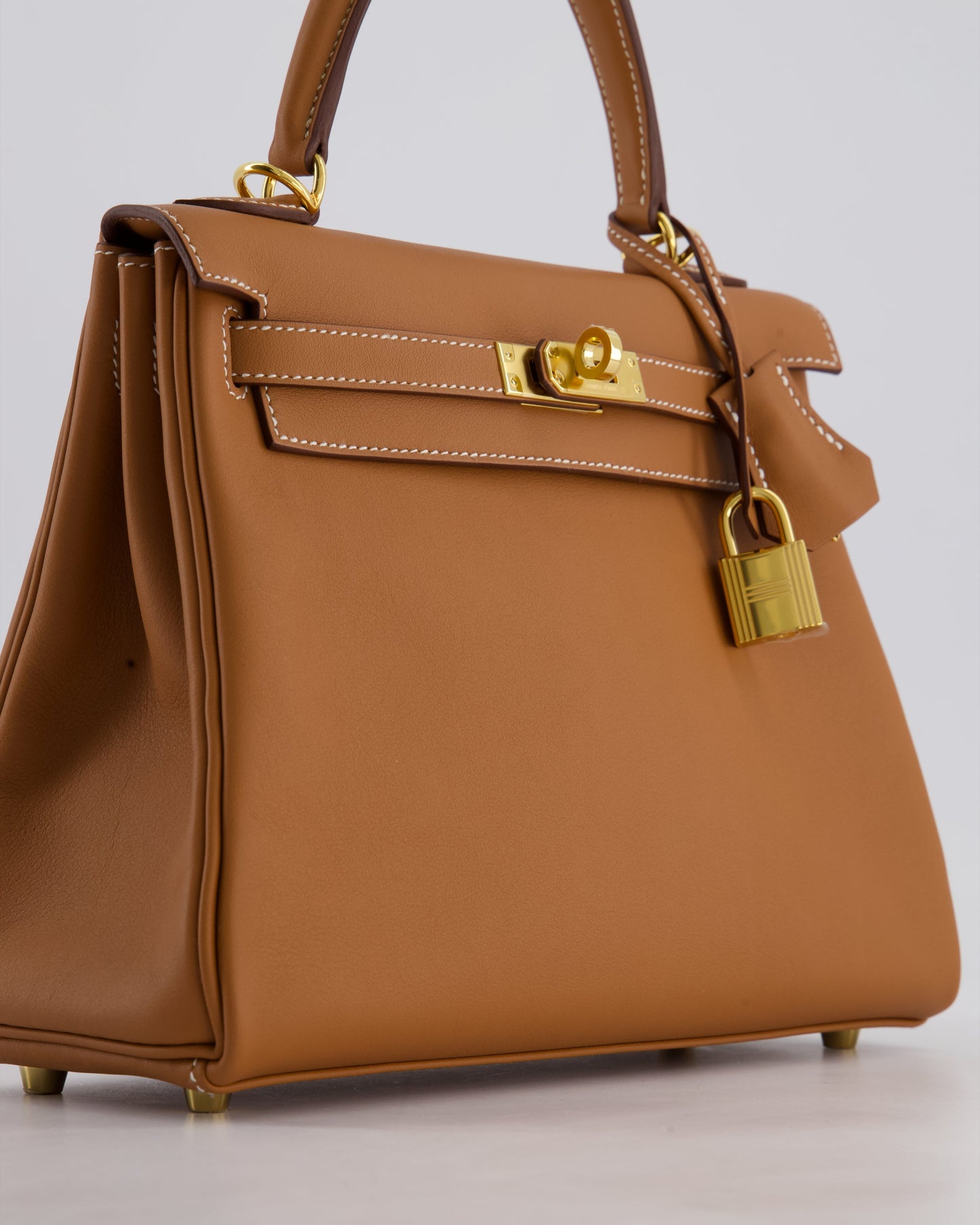 Hermès Kelly 25cm Retourne Bag in Gold Swift Leather with Gold Hardware