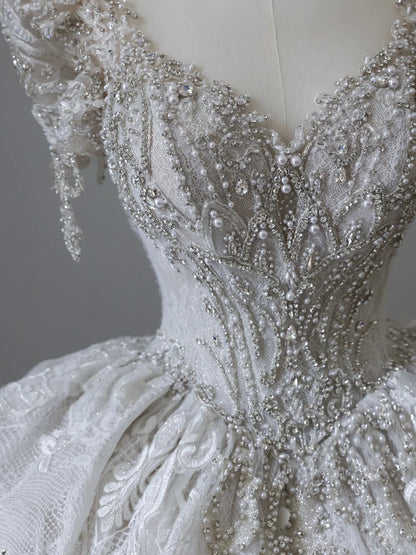 White Short Sleeve Heavy Lace Diamond Round Neck Floor-Length Wedding Dress P2515