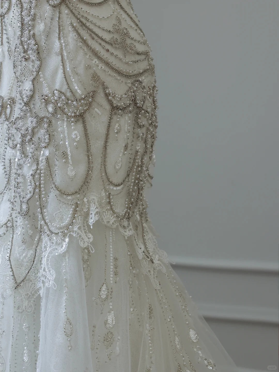 Elegant White Mermaid Off-the-Shoulder Bodycon Beaded Tulle Floor-Length Wedding Dress P2532