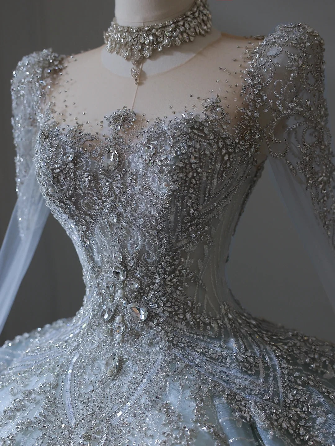 Vintage Glacier Blue Long Sleeve Sparkling Rhinestone Lace Floor-Length Wedding Dress P2547