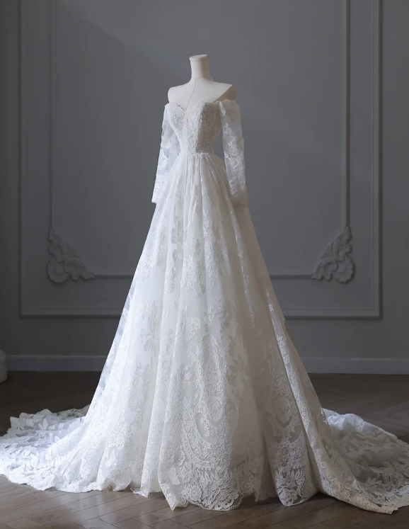 Elegant White Lace Long Sleeve Off-Shoulder A-Line Wedding Dress P2551