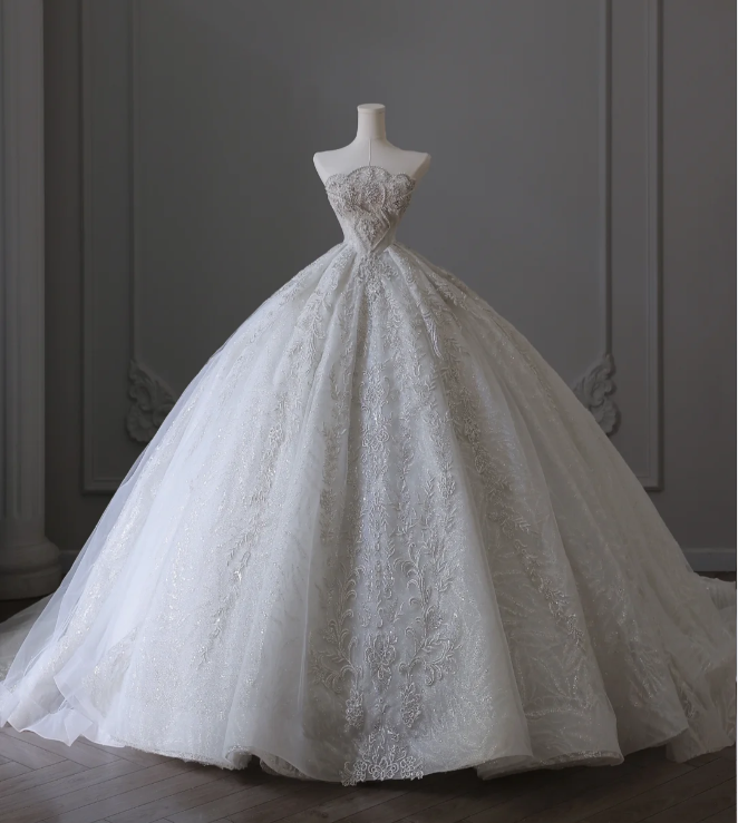 White off-the-shoulder lace beaded floor-length wedding dress P2555