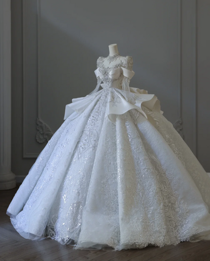 Vintage French Palace Long Sleeve Lace Beaded Luxury Floor-Length Wedding Dress P2556