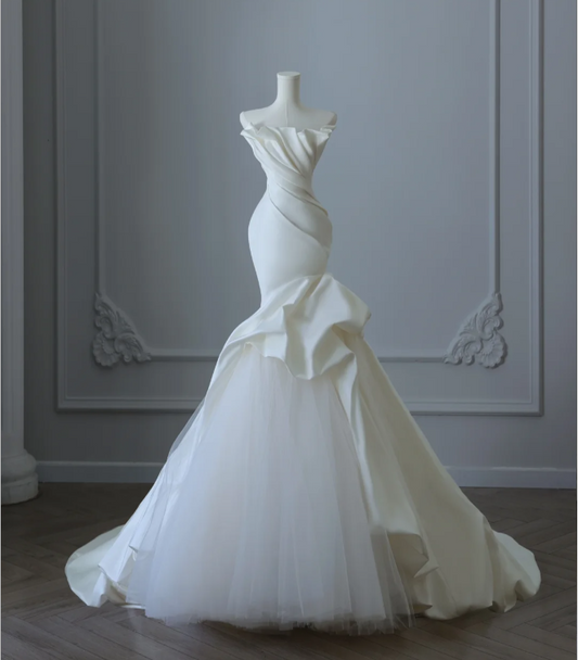 Simple High-end Mermaid Strapless Satin Wedding Dress P2560