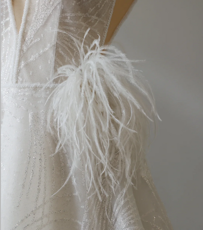 Elegant Round Neck Sleeveless Tulle A-Line Wedding Dress P2561