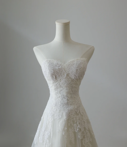Elegant White Strapless Lace Tulle A-Line Wedding Dress P2563