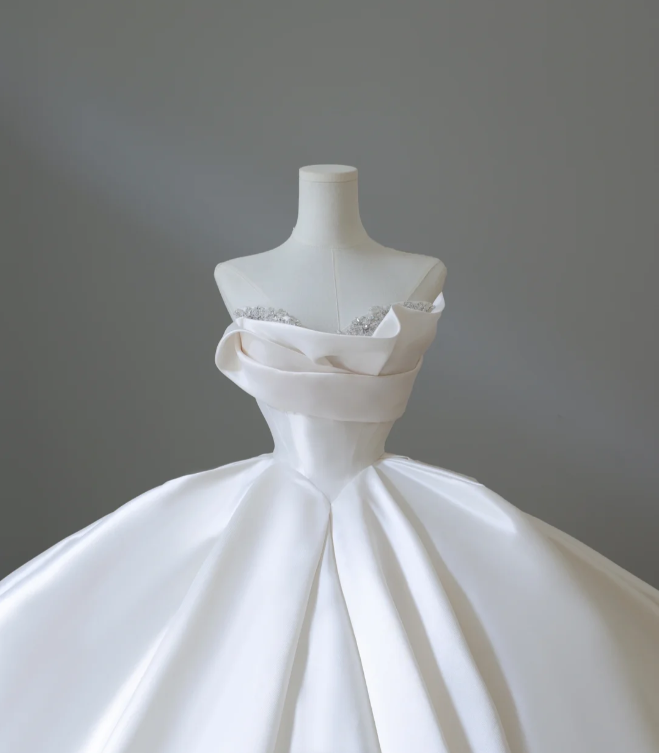 Minimalist Strapless Satin Elegant Floor-Length Wedding Dress P2577