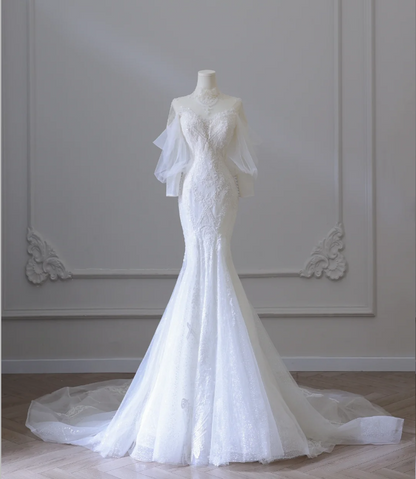 Elegant Mermaid Lace Beaded Tulle Wedding Dress P2584