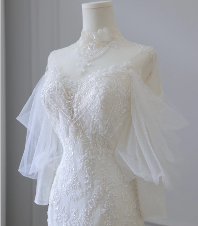 Elegant Mermaid Lace Beaded Tulle Wedding Dress P2584