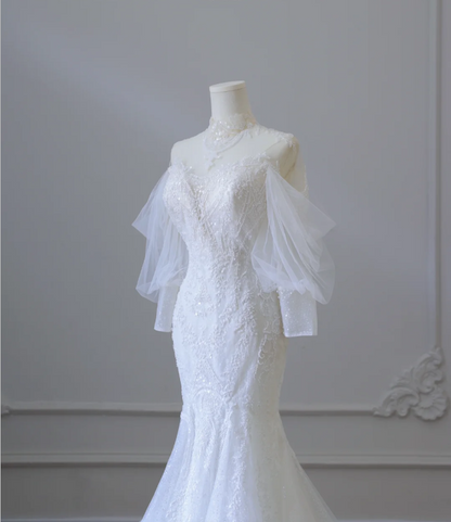 Elegant Mermaid Lace Beaded Tulle Wedding Dress P2584