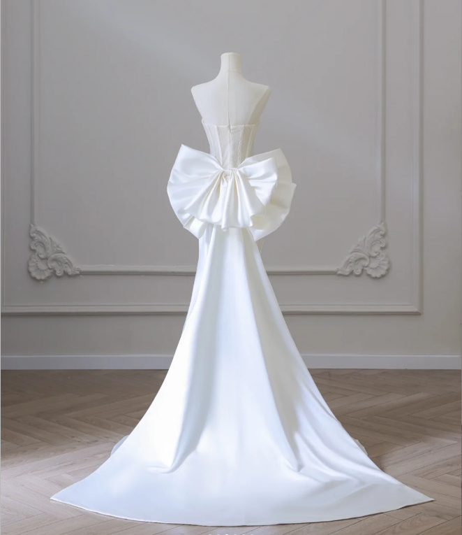 Elegant White Mermaid Satin Butterfly Wedding Dress P2585