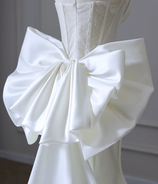 Elegant White Mermaid Satin Butterfly Wedding Dress P2585