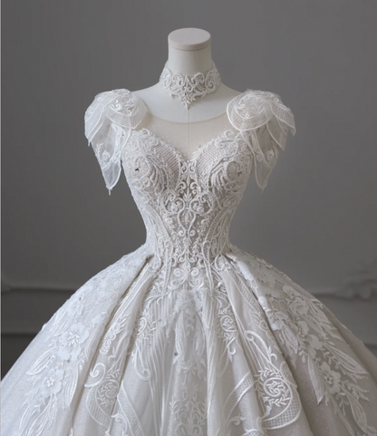 Royal French Round Neck Embroidered Princess Floor-Length Wedding Dress P2595