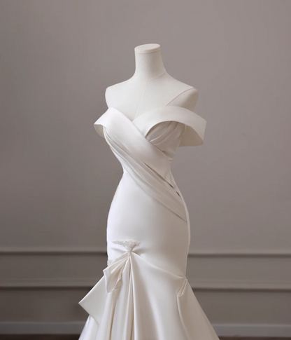 Elegant and Simple Off-the-shoulder Satin Mermaid Wedding Dress P2600