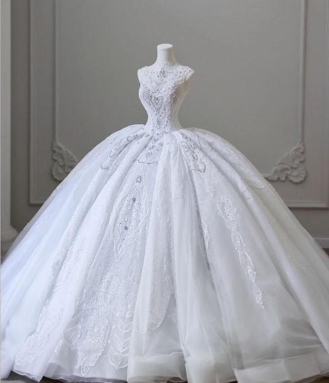 Vintage Lace Mock Neck Sleeveless Beaded Floor-Length Wedding Dress P2601