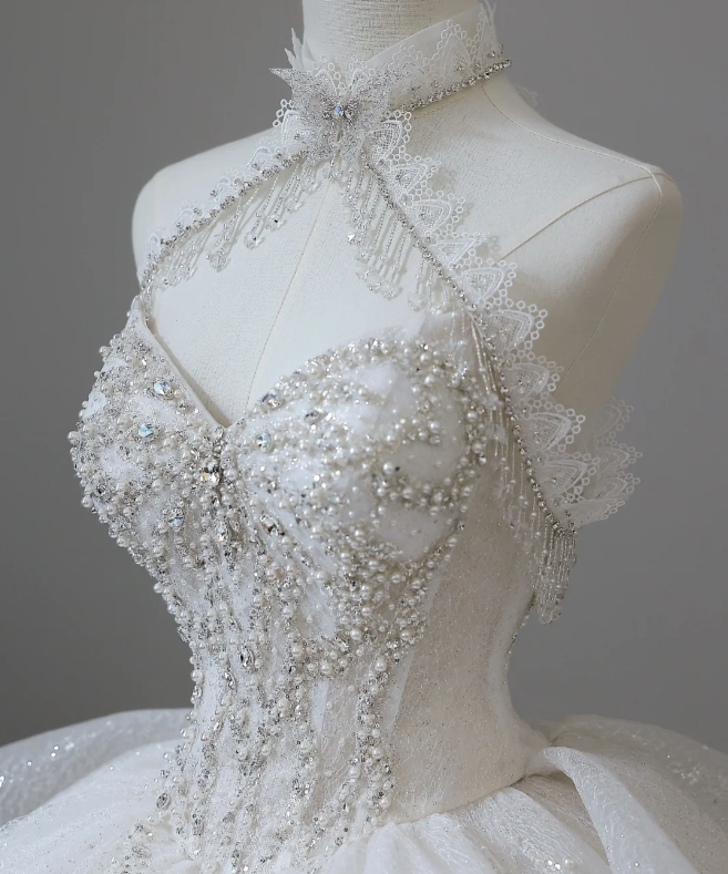 Dreamy Princess Sweet Butterfly on the Chest Shiny Tulle A-line Wedding Dress P2602