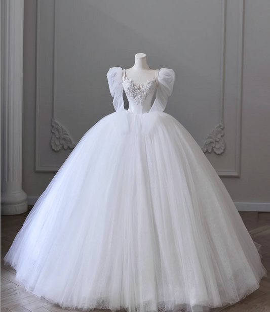 Vintage Tulle Long Sleeve Round Neck A-Line Floor-Length Wedding Dress P2604