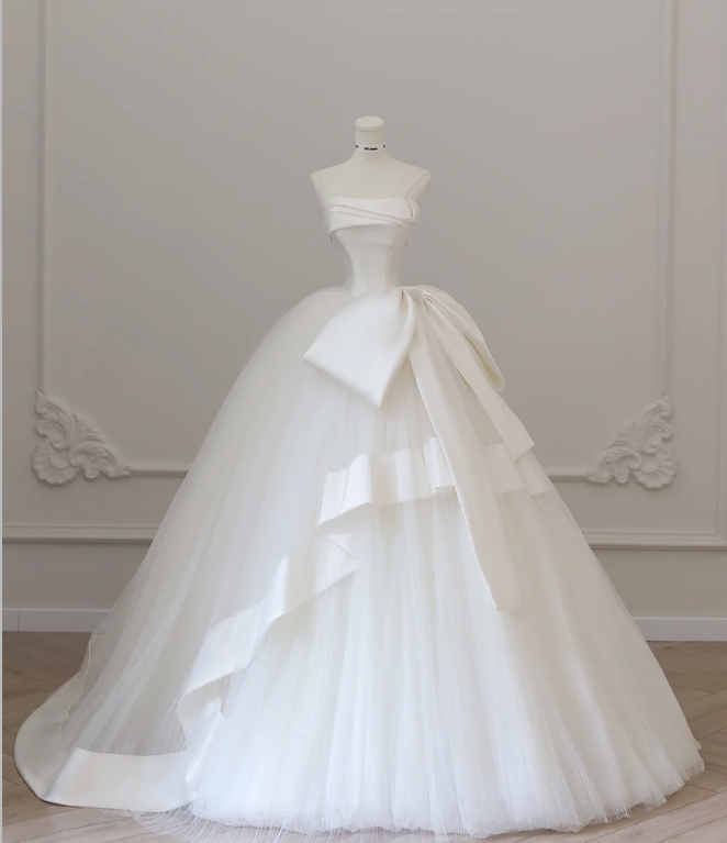 Elegant White Strapless Bowknot Tulle A-Line Floor-Length Wedding Dress P2611