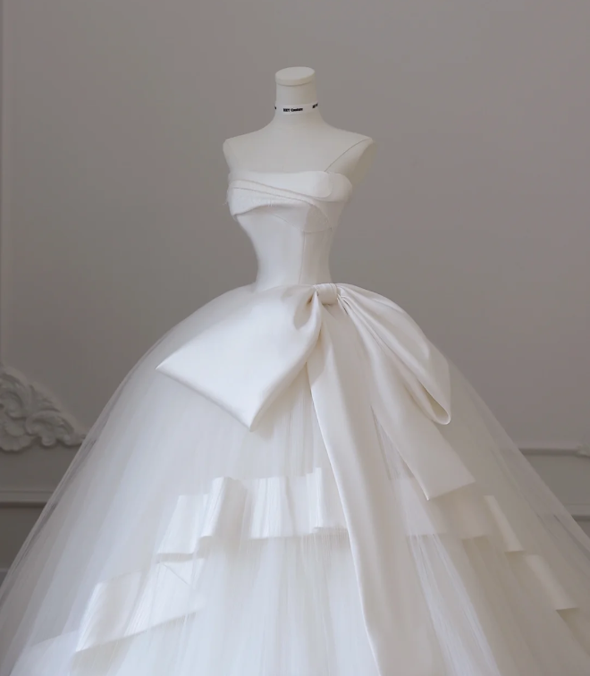 Elegant White Strapless Bowknot Tulle A-Line Floor-Length Wedding Dress P2611