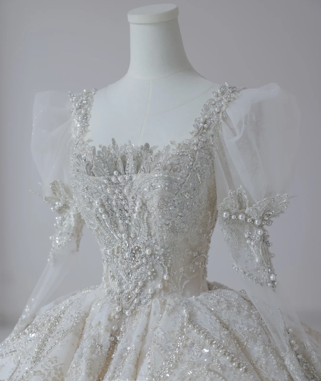 Fantasy French Square Neck Puff Sleeves Shiny Beaded Tulle Floor-Length Wedding Dress P2613