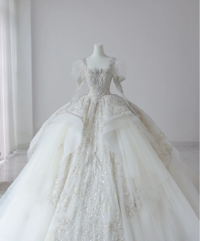 Fantasy French Square Neck Puff Sleeves Shiny Beaded Tulle Floor-Length Wedding Dress P2613