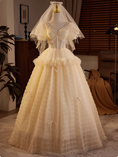 Elegant and flowing champagne V-neck short-sleeved tulle A-line wedding dress P2635