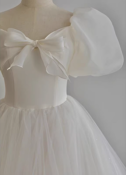 Princess Simple White Tulle Puff Sleeve A-Line Floor-Length Wedding Dress P2642