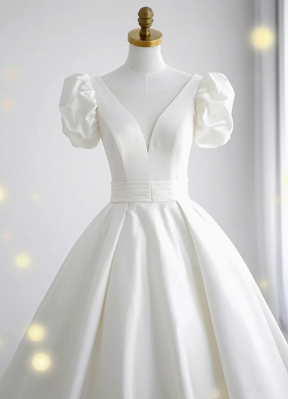 Elegant and simple white V-neck satin floor-length wedding dress P2643