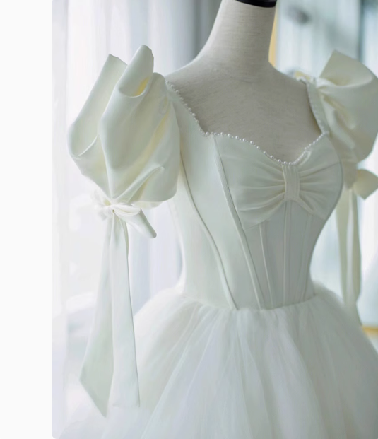 Simple White Princess Puff Sleeve Tulle Floor-Length Wedding Dress P2646