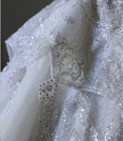 French Retro Lace Short Sleeve Princess Beaded Floor-Length Wedding Dress P2566