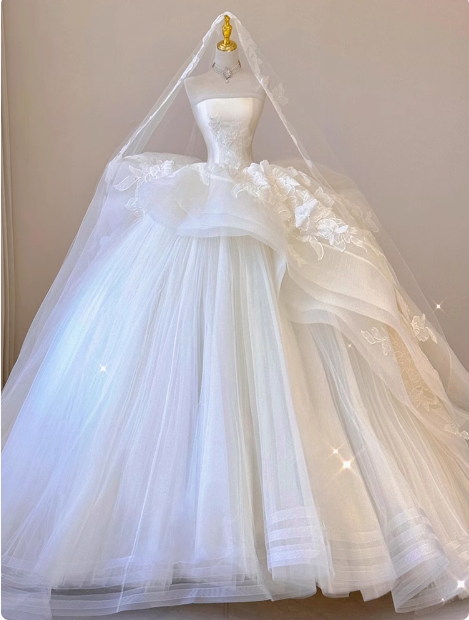 White Strapless A-Line Tulle Floor-Length Wedding Dress P2667