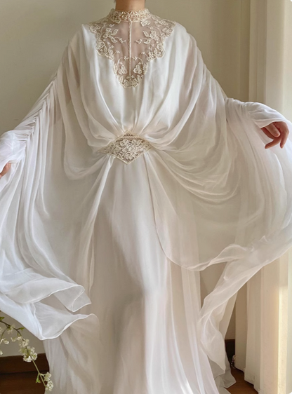 Elegant and flowing white lace chiffon high-neck wedding dress P2679