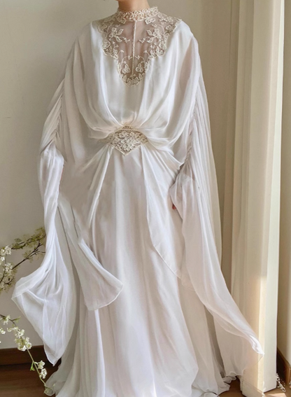 Elegant and flowing white lace chiffon high-neck wedding dress P2679