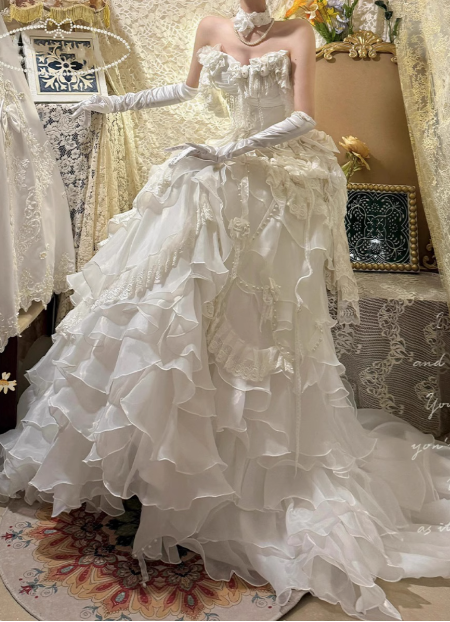 French heavy-duty dreamy princess off-shoulder A-line tiered wedding dress P2684