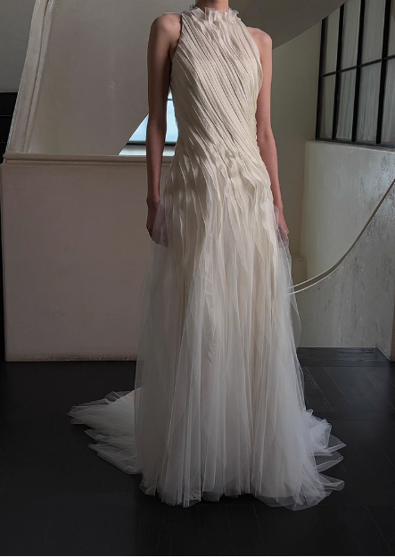 French elegant high-neck off-shoulder thin gauze with train wedding dress P2685