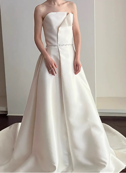 Elegant minimalist white off-shoulder satin floor-length wedding dress P2688