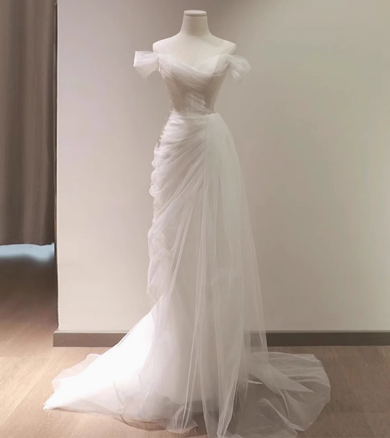 Elegant minimalist off-shoulder sheer white mermaid wedding dress P2695