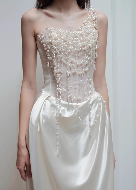 White One Shoulder Beaded Satin French Light Wedding Dress P2698
