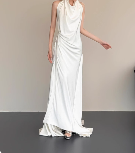 Simple halterneck white off-shoulder silk backless wedding dress P2703