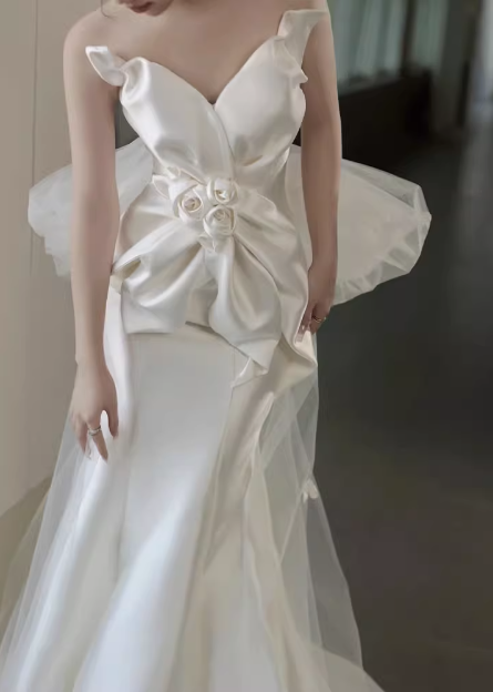 French Elegant White Strapless Chic 3D Flower Mermaid Satin Wedding Dress P2709