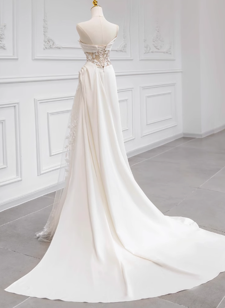 Chic and Elegant White Strapless Satin Lace Mermaid Light Wedding Dress P2716