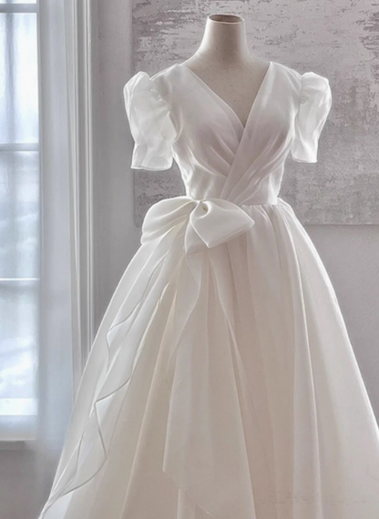Flowing Floor-Length White V-Neck Short Sleeve Tulle A-Line Wedding Dress P2718