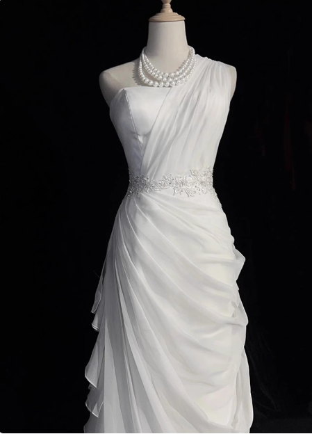 French style white one-shoulder sleeveless floor-length wedding dress P2719