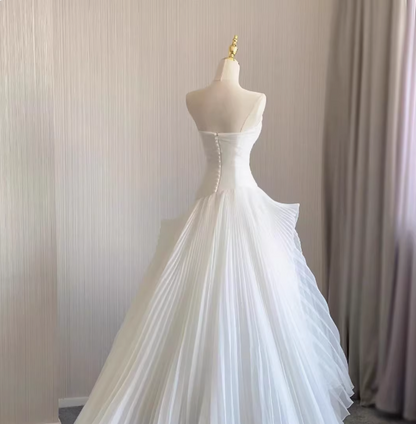 Elegant and simple tube top tulle A-line floor-length wedding dress P2720