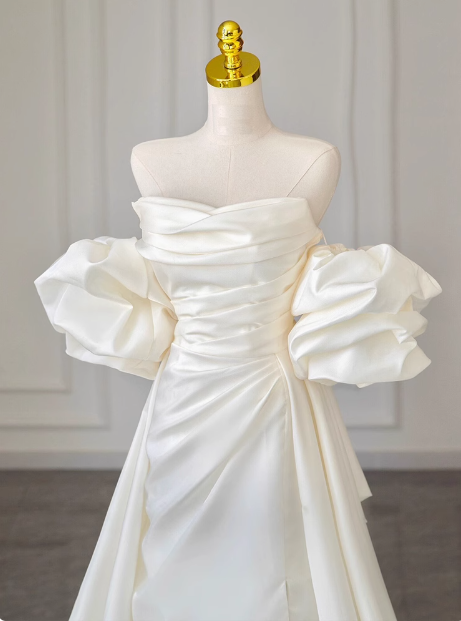 White satin tube top small train simple wedding dress P2726