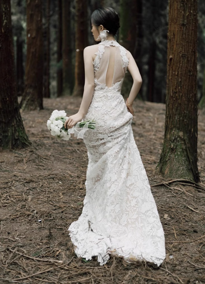 French halterneck retro lace backless white mermaid wedding dress with small train P2728