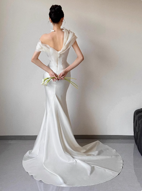 French fishtail white one-shoulder satin wedding dress with small train P2733