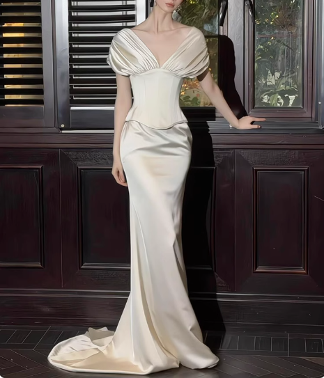 Simple Deep V Neck Satin Waist Bodycon Mermaid Wedding Dress P2735